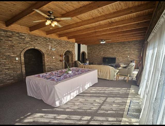 4 BEDROOM HOUSE FOR SALE IN VANDERBIJLPARK SE 3